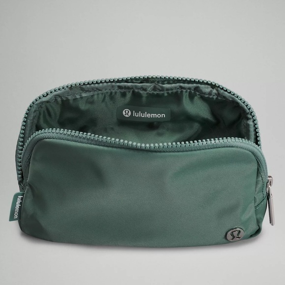 lululemon athletica Handbags - Lululemon EVERYWHERE BELT BAG tidewater teal.